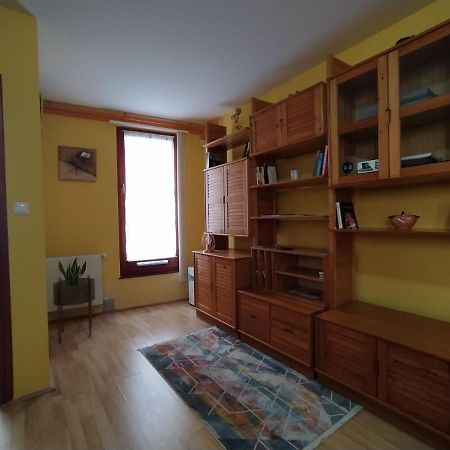 Keltaur Studio Apartman With Garage Apartment เปตช์ ภายนอก รูปภาพ